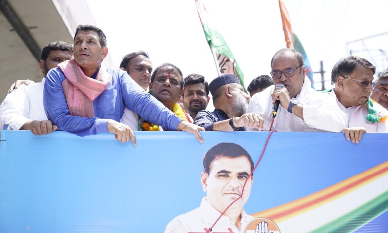 Bhopal: रैली निकाल कर कांग्रेस प्रत्याशी अरुण श्रीवास्तव ने भरा नामांकन..<br>कांग्रेस प्रदेश में बेहतर प्रदर्शन करेगी, भोपाल भी जीतेंगे: पटवारी 1 IMG 20240419 WA0026