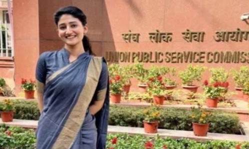 UPSC: रायपुर की नेहा....इनकम टैक्स ऑफिसर पिता और आईपीएस चाचा की होनहार बिटिया बनी आईपीएस 1 IMG 20240418 110536