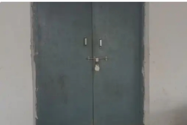 MP: भिंड में PWD ऑफिस सील, कर्मचारियों का भुगतान अटकने पर कोर्ट ने लिया संज्ञान 1 IMG 20240519 173024
