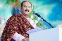 MP: पं. प्रदीप मिश्रा की चुनाव आयोग से शिकायतः कांग्रेस बोली-मंच से कर रहे पार्टी विशेष और नेता का प्रचार, चुनाव तक कथाओं पर रोक लगाने का आग्रह 1 IMG 20240522 221439