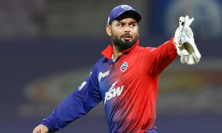 दिल्ली कैपिटल्स के कप्तान ऋषभ पंत पर स्लो ओवर रेट के लिए एक मैच का बैन, 30 लाख रुपये का जुर्माना 1 rishabh pant A 56 1