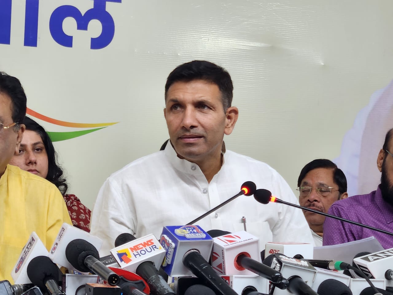 MP: 18 घंटे में खुल जायेगी एक्टिज पोल की पोल : जीतू पटवारी 6 IMG 20240603 WA0022