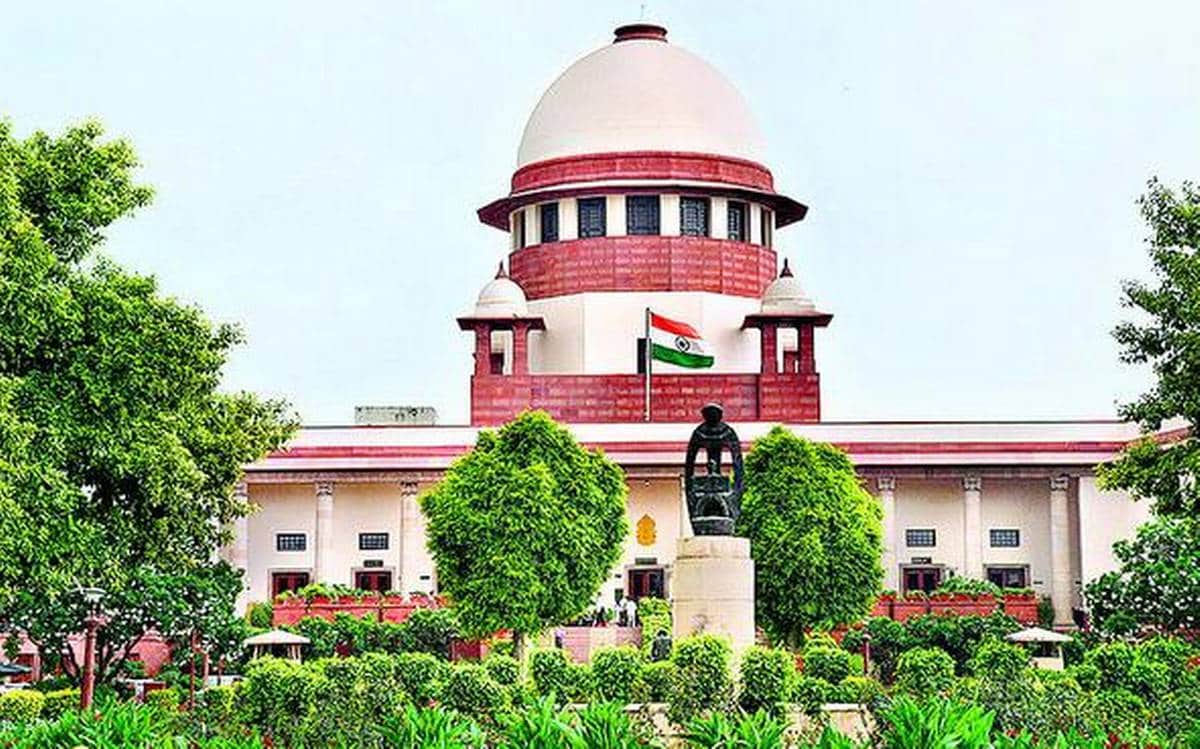 Supreme court: कांवड़ रूट में दुकानदारों के नेमप्लेट लगाने पर रोक, सुप्रीम कोर्ट ने कहा- दुकानदारों को पहचान बताने की जरूरत नहीं 6 1616066711 supreme court 4