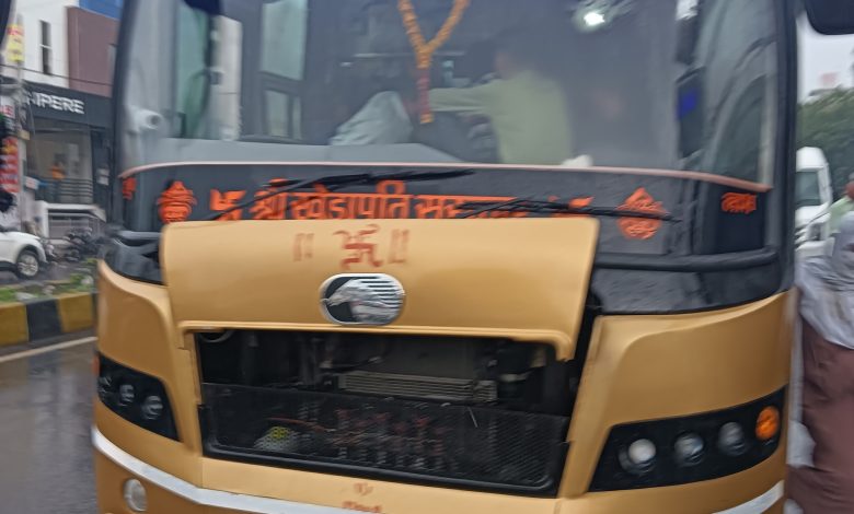 निजी बसों में स्टाफ की गुंडागर्दी, यात्रियों से अभद्र व्यवहार की इंतहां 1 IMG20240708161256 2