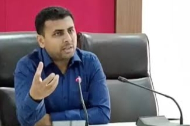 MP: पांच विधायकों पर भारी राजगढ़ कलेक्टर... हटाने के लिए बना रहे दबाव... 1 IMG 20240705 142608
