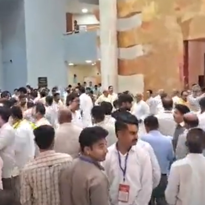 MP: विधानसभा की कार्यवाही अनिश्चितकाल के लिए स्थगित:विनियोग विधेयक पर विपक्ष ने की डिवीजन की मांग; अध्यक्ष ने कहा- आपने समय से नहीं मांगा 6 IMG 20240705 194755