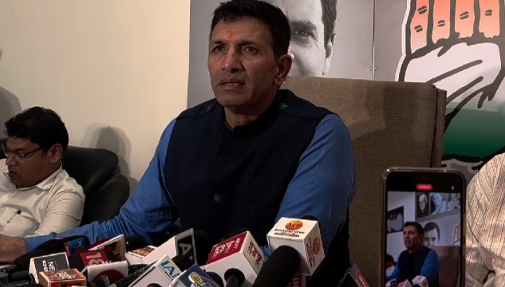 Politics: दुकानों पर नाम लिखवाने पर कांग्रेस बोली- नफरत की पॉलिटिक्स...पटवारी बोले-BJP पूछेगी टीचर की जाति 1 IMG 20240721 151051