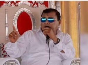 Satsang: पुलिस की नौकरी से वीआरएस, फिर भगवान से साक्षात्कार, कौन है भोले बाबा उर्फ नारायण साकार हरि...? 2 img 20240702 2250095942974645757813147