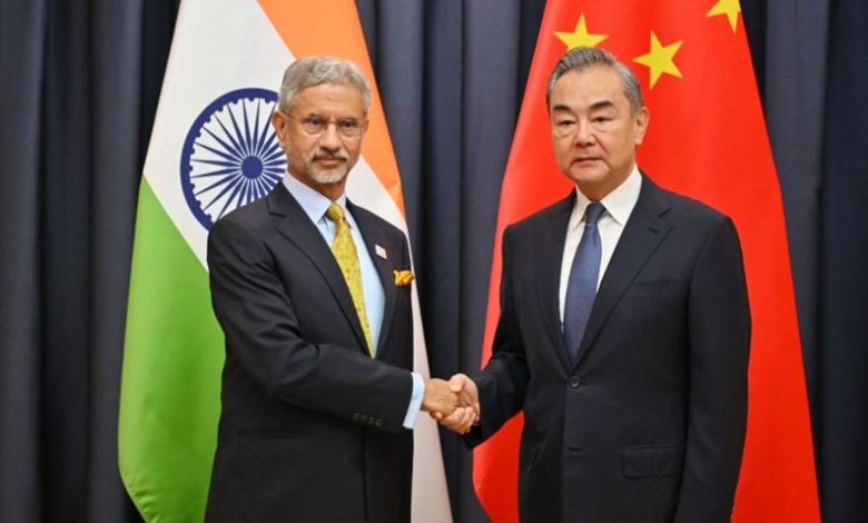 अस्ताना में चीनी समकक्ष वांग यी से मिले विदेश मंत्री एस जयशंकर 1 अस्ताना में चीनी समकक्ष वांग यी से मिले विदेश मंत्री