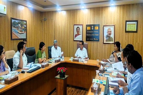 केंद्रीय जल शक्ति मंत्री पाटिल ने जल जीवन मिशन की समीक्षा की 1 केंद्रीय जल शक्ति मंत्री पाटिल ने जल जीवन मिशन की