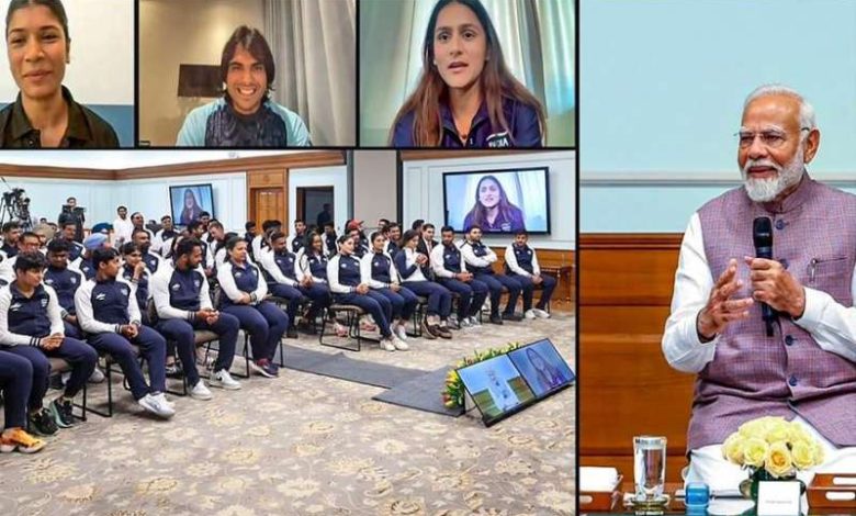 पेरिस ओलंपिक के लिए खिलाड़ियों की रवानगी से पहले पीएम मोदी ने की मुलाकात 1 पेरिस ओलंपिक के लिए खिलाड़ियों की रवानगी से पहले पीएम