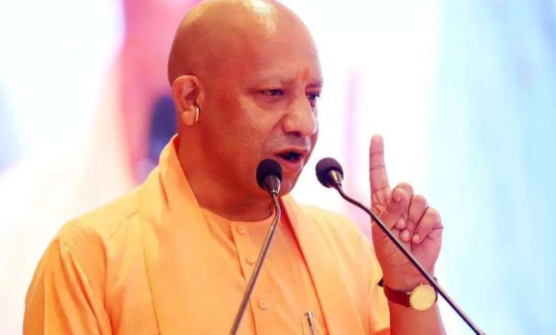 सीएम योगी ने केन्द्रीय बजट को सराहा तो विपक्ष ने की आलोचना 1 योगी आदित्यनाथ ने प्रभारी मंत्रियों के साथ उपचुनाव की तैयारियों