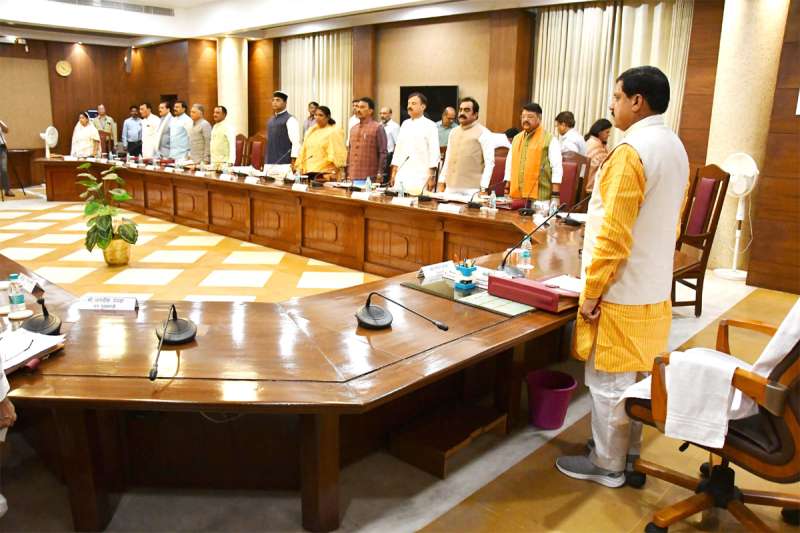 माननीयों की नाराजगी ब्यूरोक्रेट्स पर पड़ी भारी