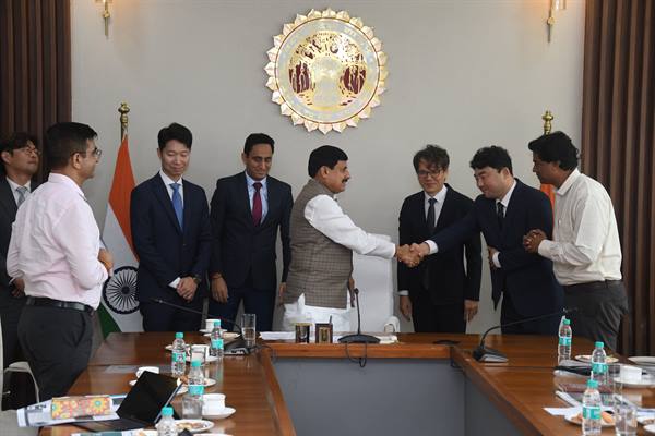 मुख्यमंत्री डॉ यादव से की दक्षिण कोरिया के उद्योगपतियों ने