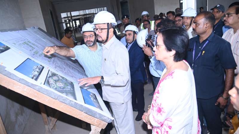 राज्यपाल रमेन डेका ने निर्माणाधीन राजभवन का निरीक्षण किया