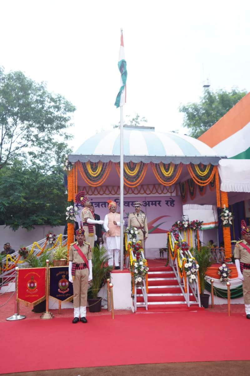 विकसित छत्तीसगढ़ का संकल्प लेकर आगे बढ़ रही हमारी सरकार : मुख्यमंत्री विष्णु देव साय 6 विकसित छत्तीसगढ़ का संकल्प लेकर आगे बढ़ रही हमारी सरकार