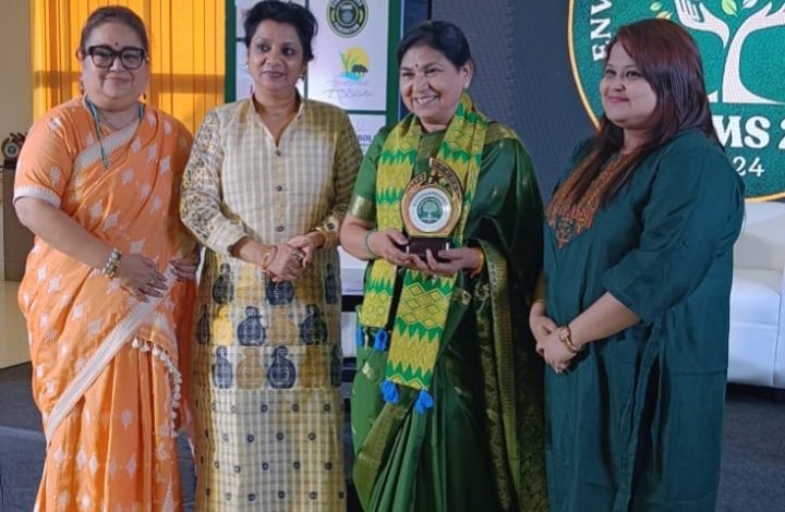 प्राकृतिक संसाधनों का संरक्षण और उसका सही उपयोग हमारी पर्यावरणीय जिम्मेदारी : डा लता 1 IMG 20240831 195559