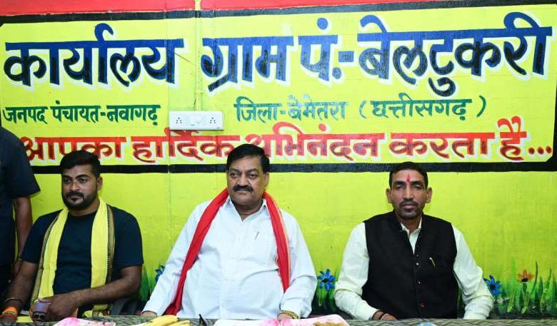 खाद्य मंत्री दयालदास बघेल ने आम नागरिकों के साथ सुनी ’मन की बात’ 1 खाद्य मंत्री दयालदास बघेल ने आम नागरिकों के साथ सुनी