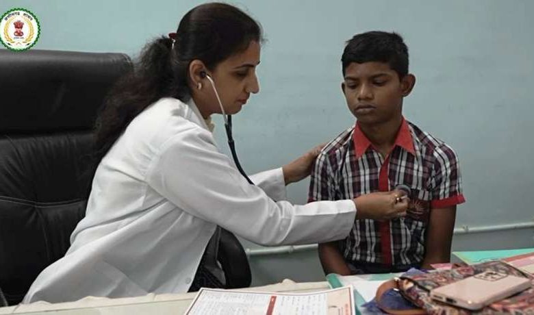 छत्तीसगढ़ में सिकल सेल एनीमिया उन्मूलन के लिए विशेष कैंप लगाकर संभावित लक्षणों के मरीजों का किया जा रहा चिन्हांकन 1 छत्तीसगढ़ में सिकल सेल एनीमिया उन्मूलन के लिए विशेष कैंप