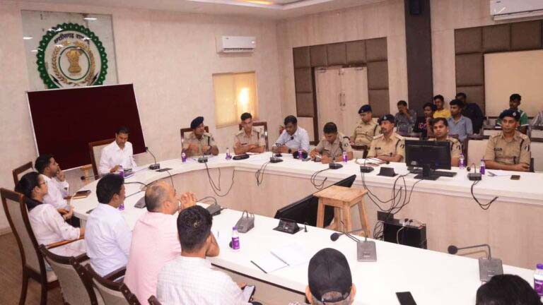 राजधानी में गणेश उत्सव को लेकर गाइडलाइन जारी… विसर्जन स्थलों और पंडालों के लिए सख्त निर्देश, जानें पूरी डिटेल। 1 राजधानी में गणेश उत्सव को लेकर गाइडलाइन जारी… विसर्जन स्थलों