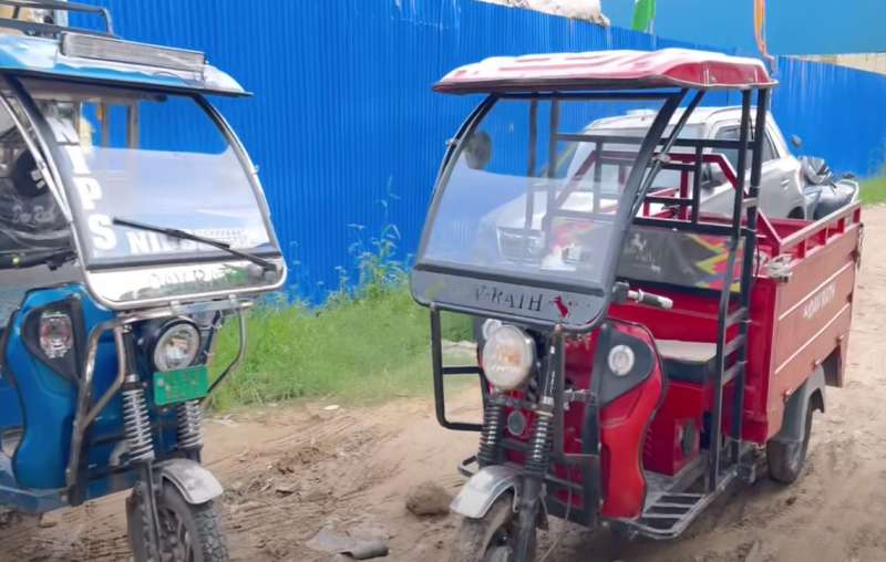 दिल्ली की सड़कों पर 5 गुना अनफिट बैटरी रिक्शा क्या