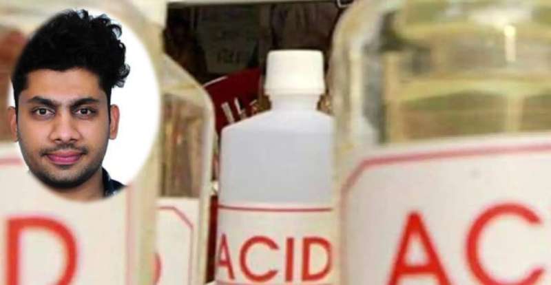 पत्नी पर कमेंट करने वाले शख्स को मिली सजा एसिड