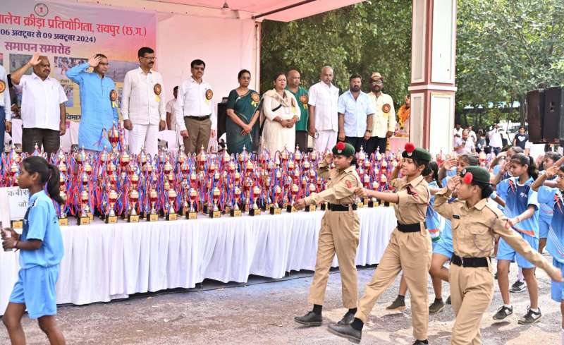 सफलता के लिए संघर्ष, त्याग और समर्पण की भावना जरूरत: मंत्री टंक राम वर्मा 6 सफलता के लिए संघर्ष त्याग और समर्पण की भावना जरूरत