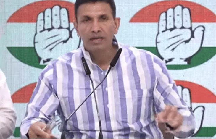 MP : 1,800 करोड़ की ड्रग्स बरामदगी का आरोपी उप मुख्यमंत्री का चहेता, इस्तीफा लें पी एम मोदी: जीतू पटवारी 1 IMG 20241011 WA0022