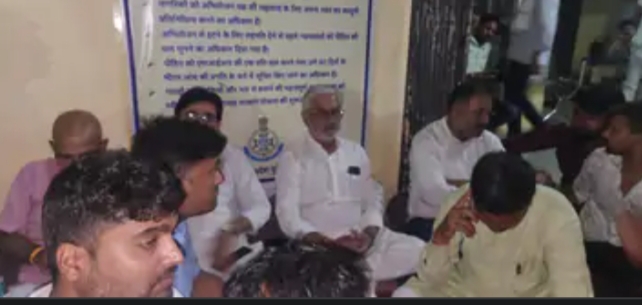 MP:भाजपा विधायक ने इस्तीफा दिया..? केसली थाने में धरने पर बैठे, डॉक्टर पर FIR दर्ज कराने की मांग, 1 IMG 20241011 012727