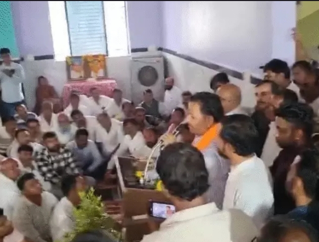 MP : बुधनी सीट पर भाजपा प्रत्याशी का विरोध शुरू,bपूर्व मंत्री के सामने हुआ हंगामा 7 IMG 20241023 125354