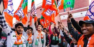 गुजरात प्रदेश भाजपा मुख्यालय में जलेबी से मुंह मीठा करवा मनाया हरियाणा जीत का जश्न 1 गुजरात प्रदेश भाजपा मुख्यालय में जलेबी से मुंह मीठा करवा