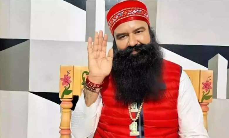 डेरा सच्चा सौदा प्रमुख गुरमीत राम रहीम की 21 दिन की परोल के बाद जेल वापसी 1 डेरा सच्चा सौदा प्रमुख गुरमीत राम रहीम की 21 दिन