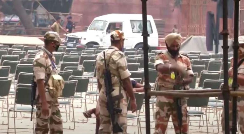 दिल्ली में आतंकी हमलों की संभावनाओं को लेकर पुलिस अलर्ट 1 दिल्ली में आतंकी हमलों की संभावनाओं को लेकर पुलिस अलर्ट