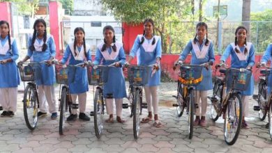 प्रदेश में इस वर्ष 450 लाख विद्यार्थियों को वितरित की
