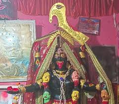 बड़ा चमत्कारी है काली मां का यह मंदिर जमीन चीरकर