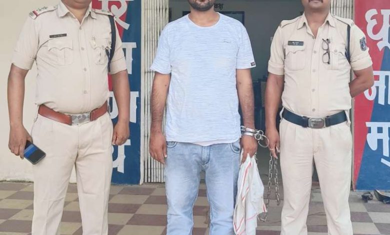 लूट के कथित आरोपी को सायबर सेल कोरबा एवं सिविल लाइन रामपुर पुलिस ने दबोचा 1 लूट के कथित आरोपी को सायबर सेल कोरबा एवं सिविल