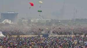 वायुसेना के एयर शो में भगदड़ पांच की मौत, 90 से ज्यादा घायल 1 वायुसेना के एयर शो में भगदड़ पांच की मौत 90