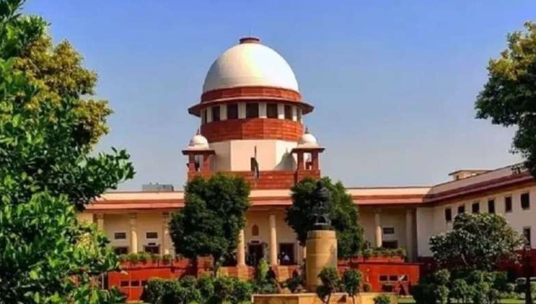 सुप्रीम कोर्ट ने राज्य सरकार को लगाई फटकार…सरकार की आलोचना करने पर पत्रकार के खिलाफ नहीं दर्ज कर सकते मुकदमा 1 सुप्रीम कोर्ट ने राज्य सरकार को लगाई फटकार…सरकार की आलोचना