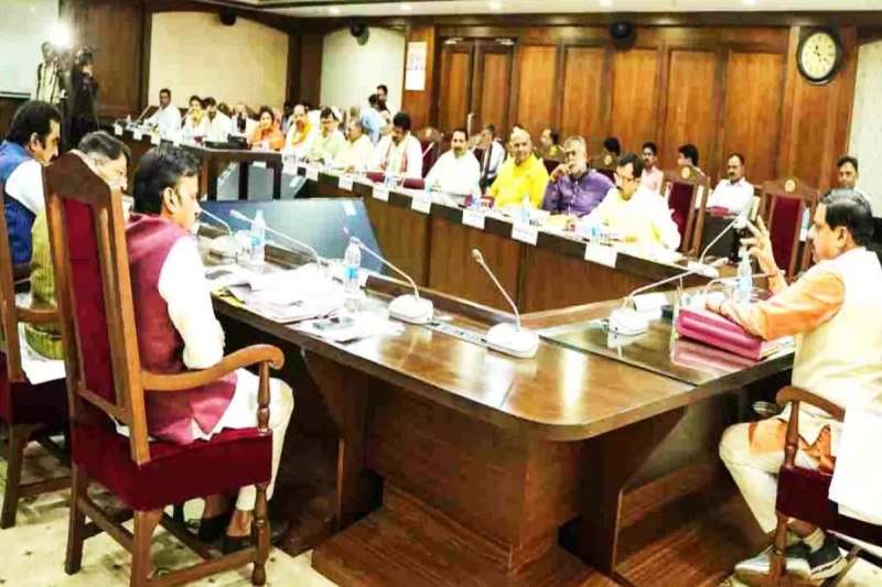 4 लेन होगा सिंहस्थ बायपास,मुख्यमंत्री डॉ. मोहन यादव की कैबिनेट ने लिया फैसला 6 तैयार हो रहा विधानसभाओं के विकास का रोडमैप