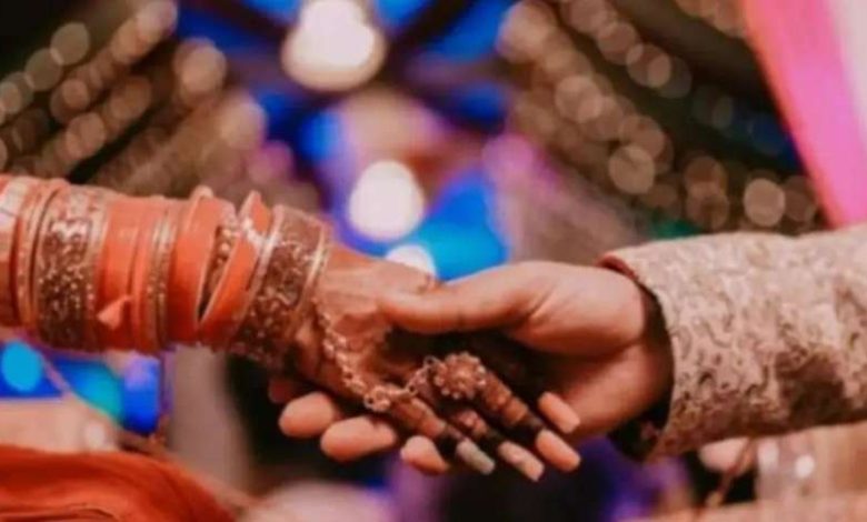 20 से 25 हजार में फर्जी मैरिज सर्टिफिकेट 1 20 से 25 हजार में फर्जी मैरिज सर्टिफिकेट