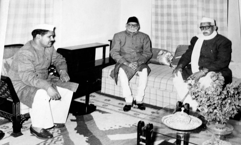 BHOPAL History: सर राजा अवध नारायण बिसारिया ने लंदन में हुई गोलमेज कॉन्फ्रेंस में भोपाल की नुमाइदंगी की..<br>रियासतकाल की ताजदार शख्सियत 1 IMG 20241024 WA0015