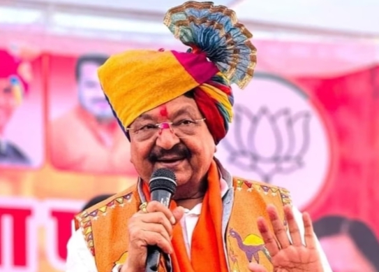 MP: अगर मिल गए तो उल्टा लटका कर घुमाऊंगा’, इंदौर विवाद मामले में कैलाश विजयवर्गीय का बयान 1 IMG 20241105 162911