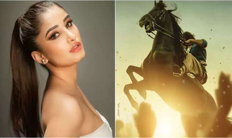 अजय देवगन की फिल्म 'आजाद' का टीजर हुआ रिलीज, राशा संग दिखेंगे ये नए एक्टर 1 अजय देवगन की फिल्म आजाद का टीजर हुआ रिलीज राशा