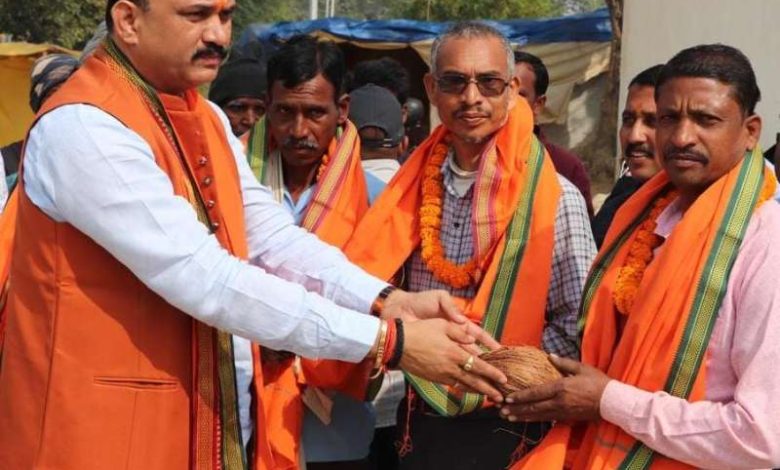 स्वास्थ्य मंत्री श्याम बिहारी जायसवाल ने किया धान खरीदी केंद्रों