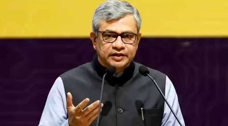 रेल मंत्री ने संसद में बताया जनरल कोच की संख्या
