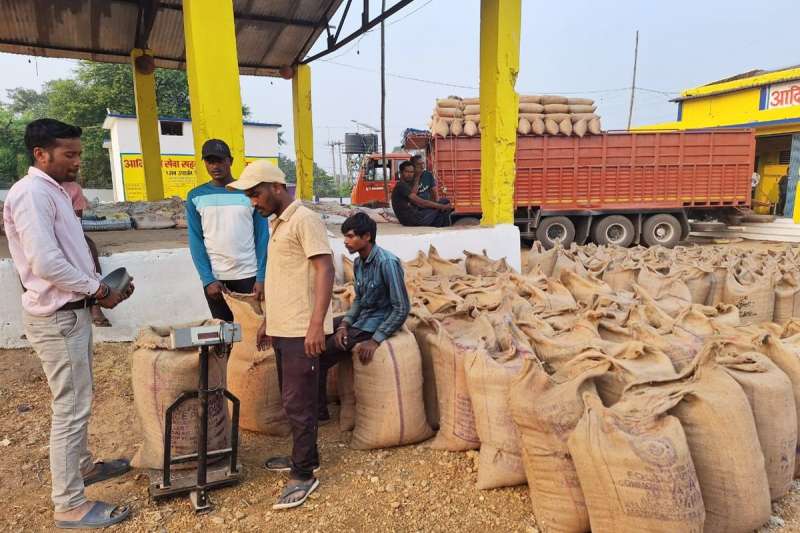 युक्त टीम ने अवैध धान परिवहन करने वाले पर की जब्ती की कार्रवाई 6 संघ ने 12 से हड़ताल पर जाने की दी चेतावनी