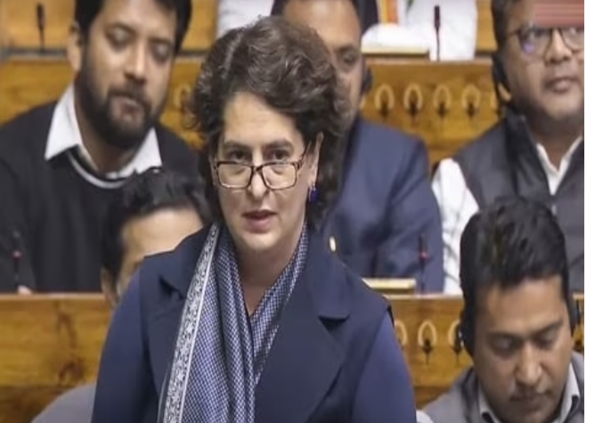 Sansad Priyanka Gandhi: ये देश उठेगा, ये देश लड़ेगा, सत्य मांगेगा, सत्यमेव जयते...संसद में प्रियंका गांधी ने पहले ही भाषण से लूट ली महफिल 6 IMG 20241213 161605
