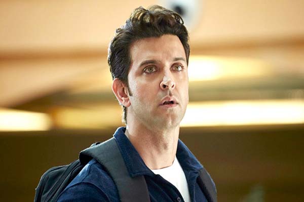 ऋतिक रोशन को देखकर दंग रह गए थे एक्टर, बोले- "वो इंडियन नहीं लग रहे थे" 1 ऋतिक रोशन थे इस हिट फिल्म के लिए मेकर्स की