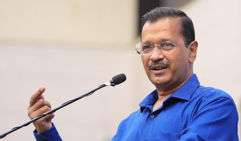 केजरीवाल पर गिरी गाज, 8 विधायकों के इस्तीफा ने हिलाया साम्राज्य, अधर में AAP 1 केजरीवाल का महिला कार्डजल्द शुरु होगा पंजीकरण खाते में आएंगें