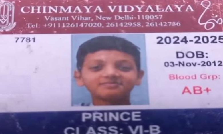 दिल्ली के वसंत विहार में छात्र की संदिग्ध मौत, परिजनों ने हत्या का आरोप लगाया 1 दिल्ली के वसंत विहार में छात्र की संदिग्ध मौत परिजनों